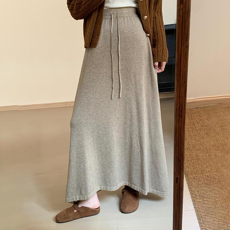 Autumn warm cashmere knitted overskirt 2024 new Korean waist slimming mid-length skirt women