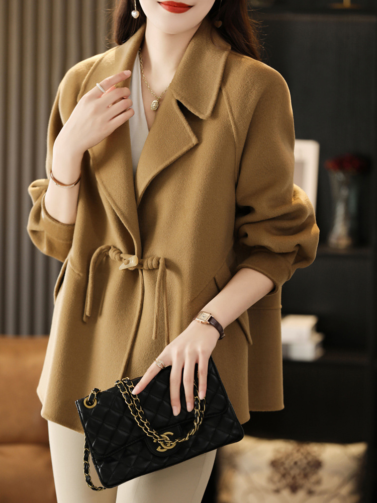 Picture of 2024 New Pure Wool Short Coat Women's Autumn and Winter Korean Style Elegant Dress Collar Casual Double-Sided Wool Coat