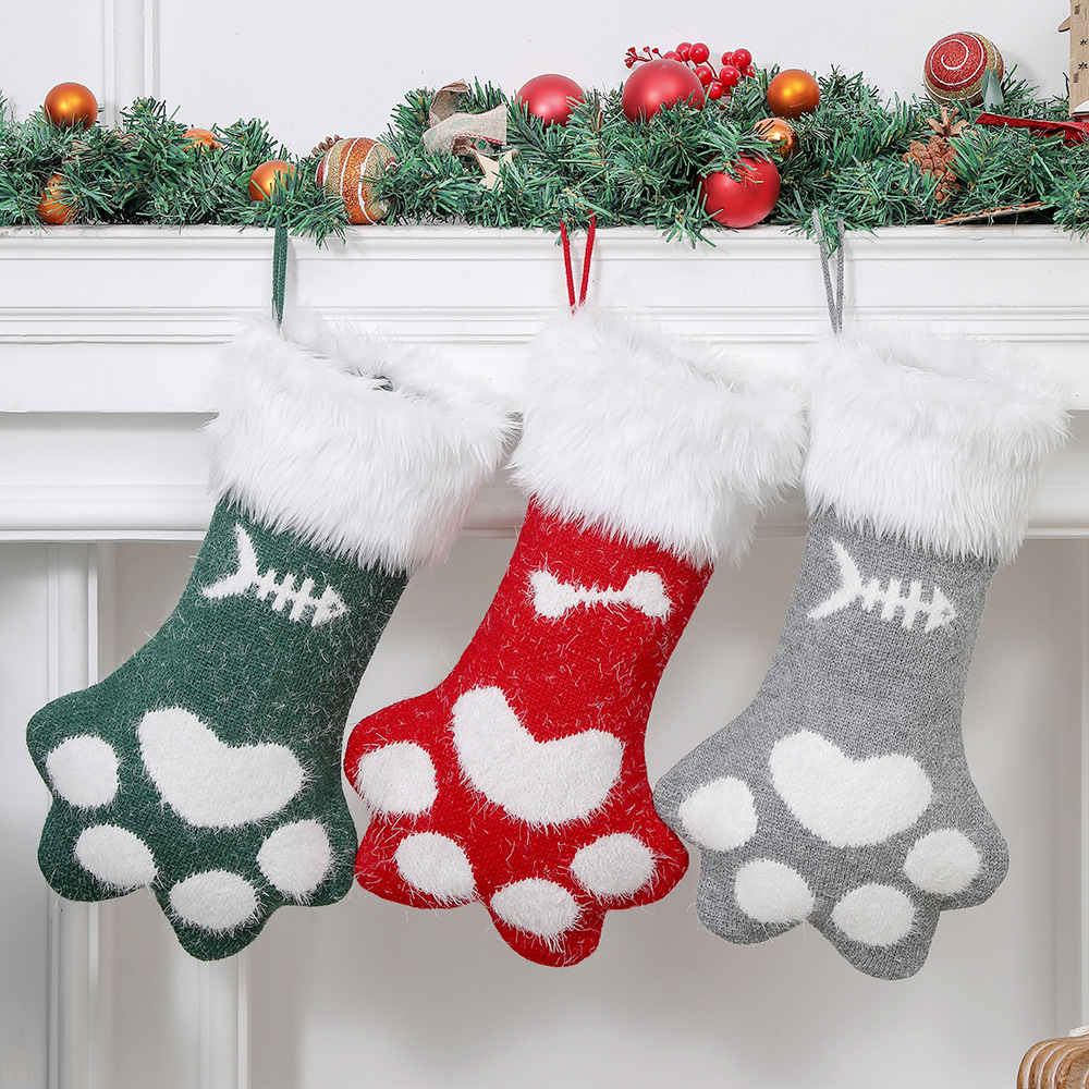 Factory cross-border new Christmas decorations wool knitted socks creative paw gift bag children's candy bag