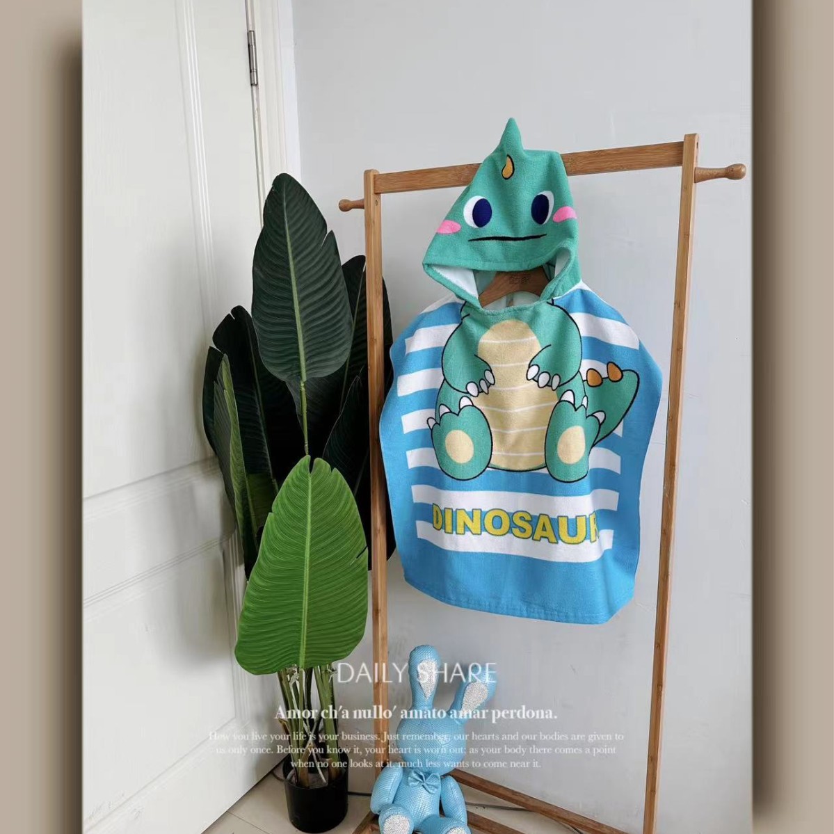 Picture of Cute Cartoon Children's Bath Towel Cloak Soft Skin-friendly Hair-free Bath Water Absorbent Quick-drying Wearing Baby Bath Towel