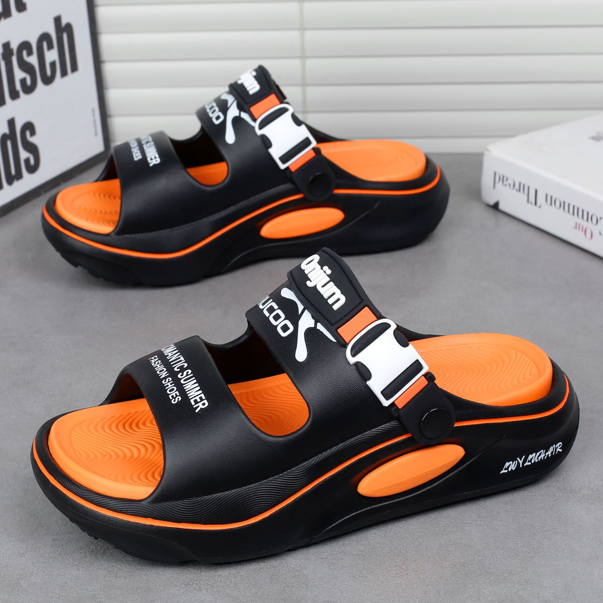 Sandals for Men 2025 Summer New Style Casual Lightweight Outdoor Sports Seaside Wading Couple Beach Slippers Two-Wear