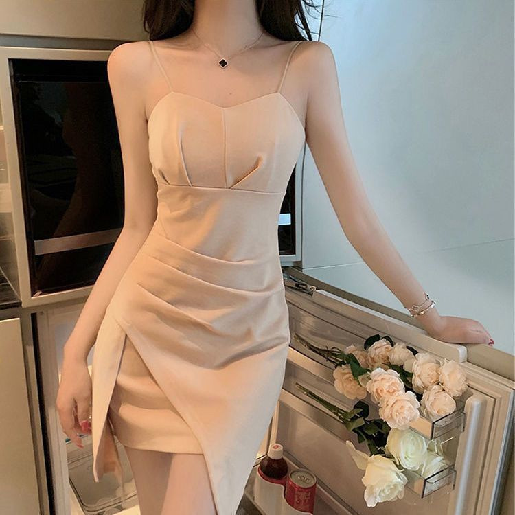 Light and Mature Royal Sister Style Sexy Hip-Hugging Asymmetrical Suspender Dress Summer 2025 New Design Sexy Short Skirt