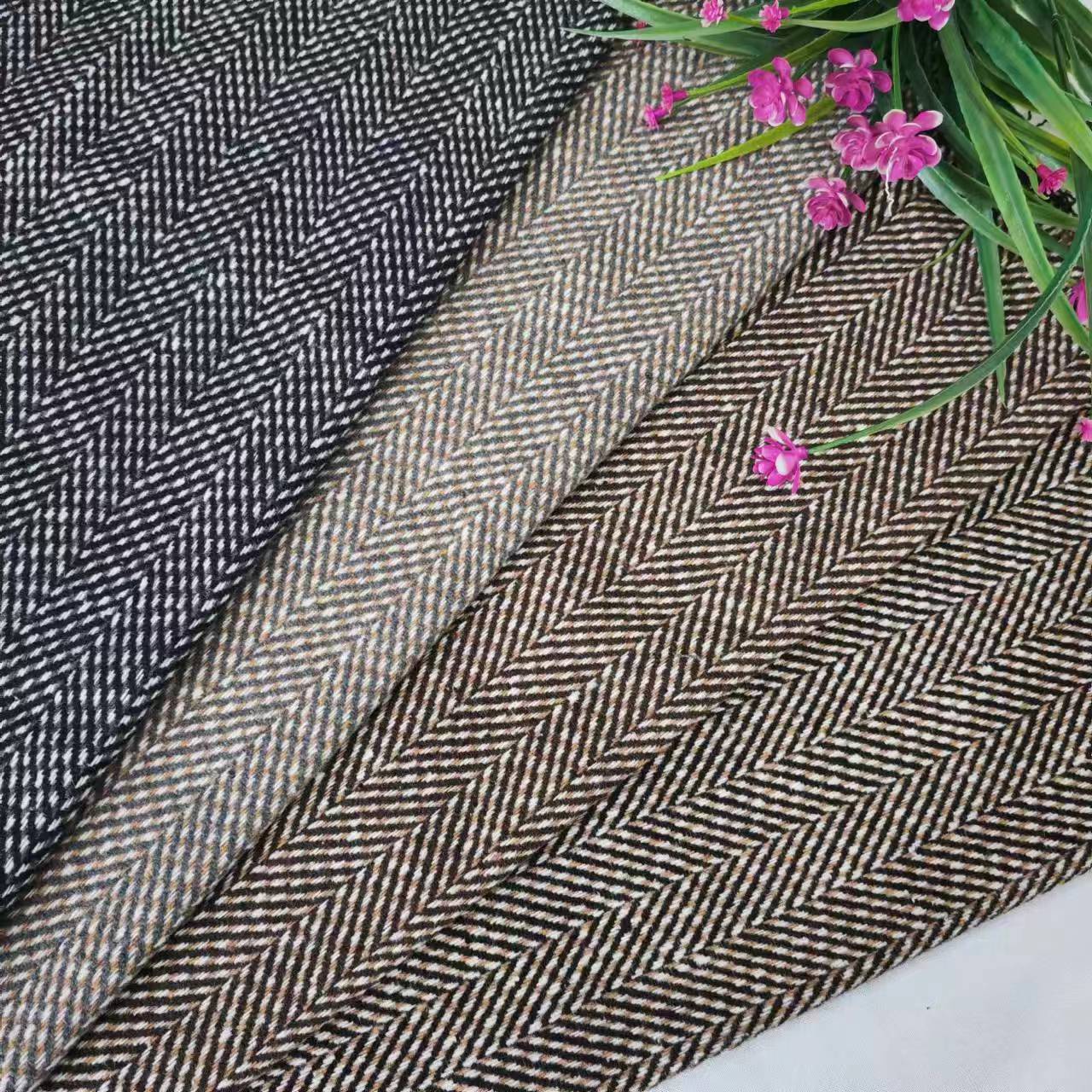 Picture of Shaoxing factory in stock autumn and winter herringstone overcoat suit fashion shoes and hats luggage herringstone woolen fabric