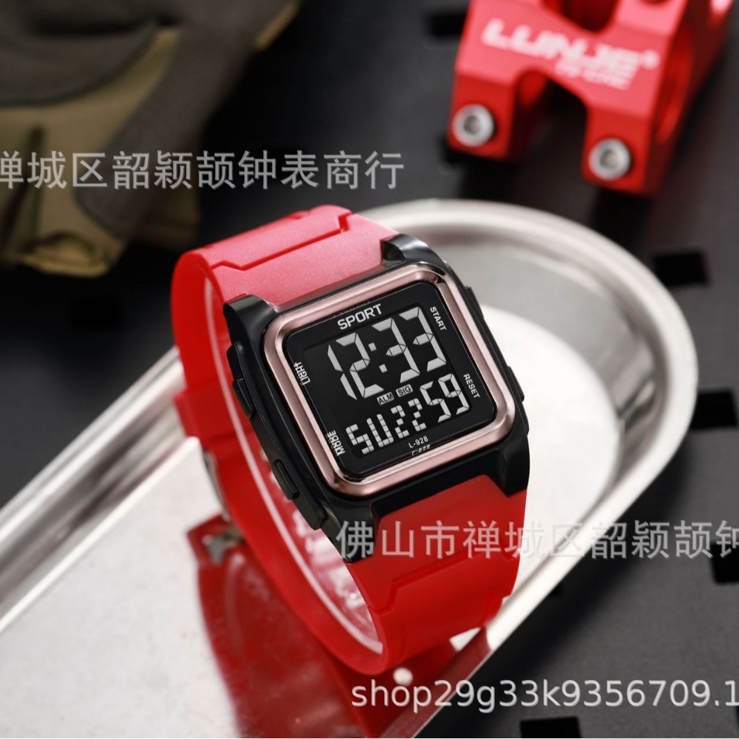 New Square Large Screen Retro Sports Electronic Watch Men's Luminous Waterproof Multifunctional Outdoor Alarm Fashion Watch