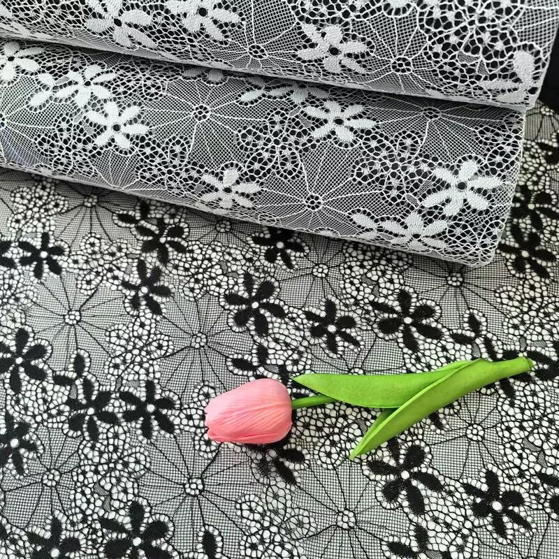 New in-stock full polyester non-stretch lace fabric, fashionable women's wear, children's wear, wedding dresses, dresses, dresses, lace fabric
