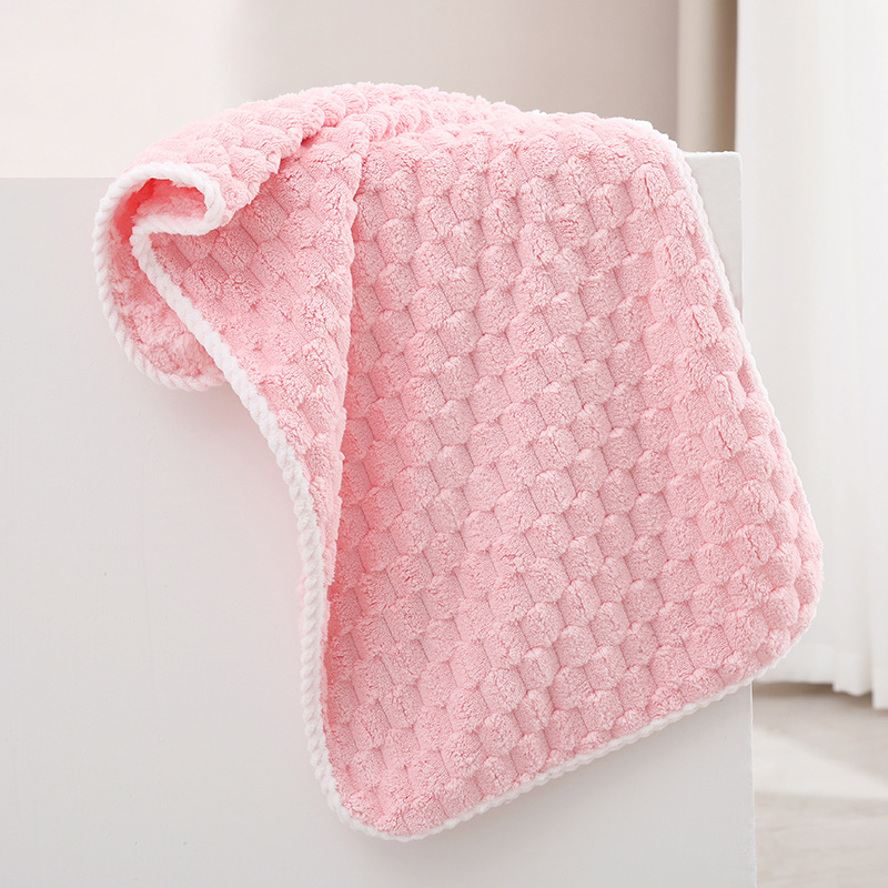 Picture of New Coral Velvet Cloud Plaid Towel, Water-Absorbent, Quick-Drying Candy Corduroy, Non-Shedding, Soft Edge-Wrapped Bath Towel
