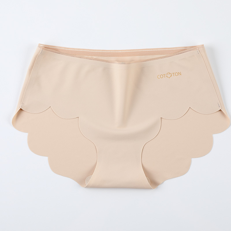Picture of Women's Pure Cotton Antibacterial Crotch Seamless High-Elastic Cotton-Feel Triangle Briefs in Japanese and Korean Style