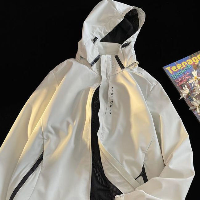 Picture of [In Stock high quality] Outdoor thin jacket men's spring and autumn windproof waterproof breathable jacket sports