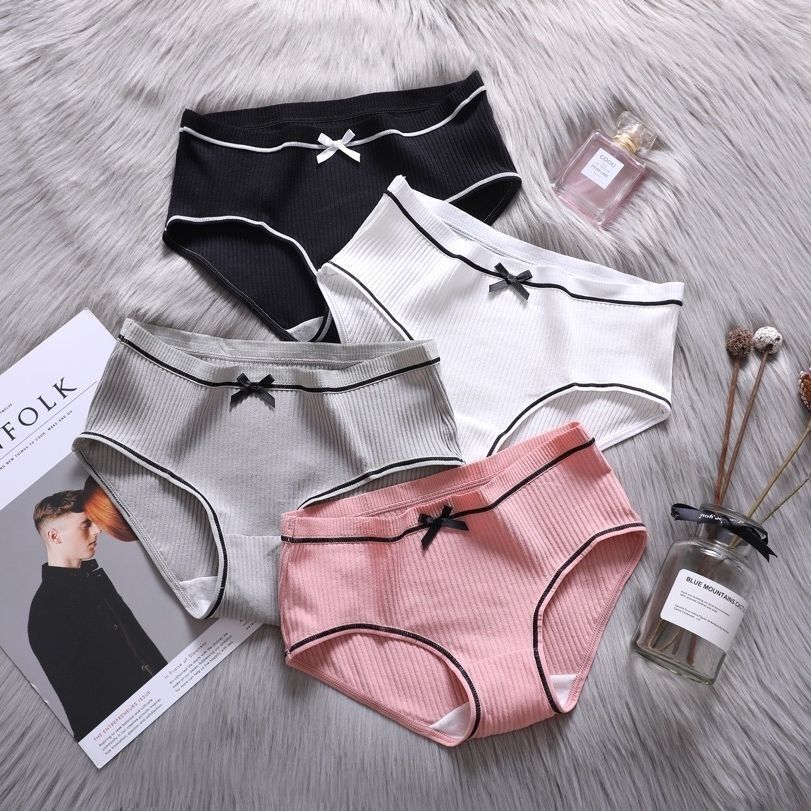 Japanese Women's Underwear Female Students Korean Comfortable Middle Waist Girl Sexy Cute Large Size Women's Pants Cross-border E-Commerce