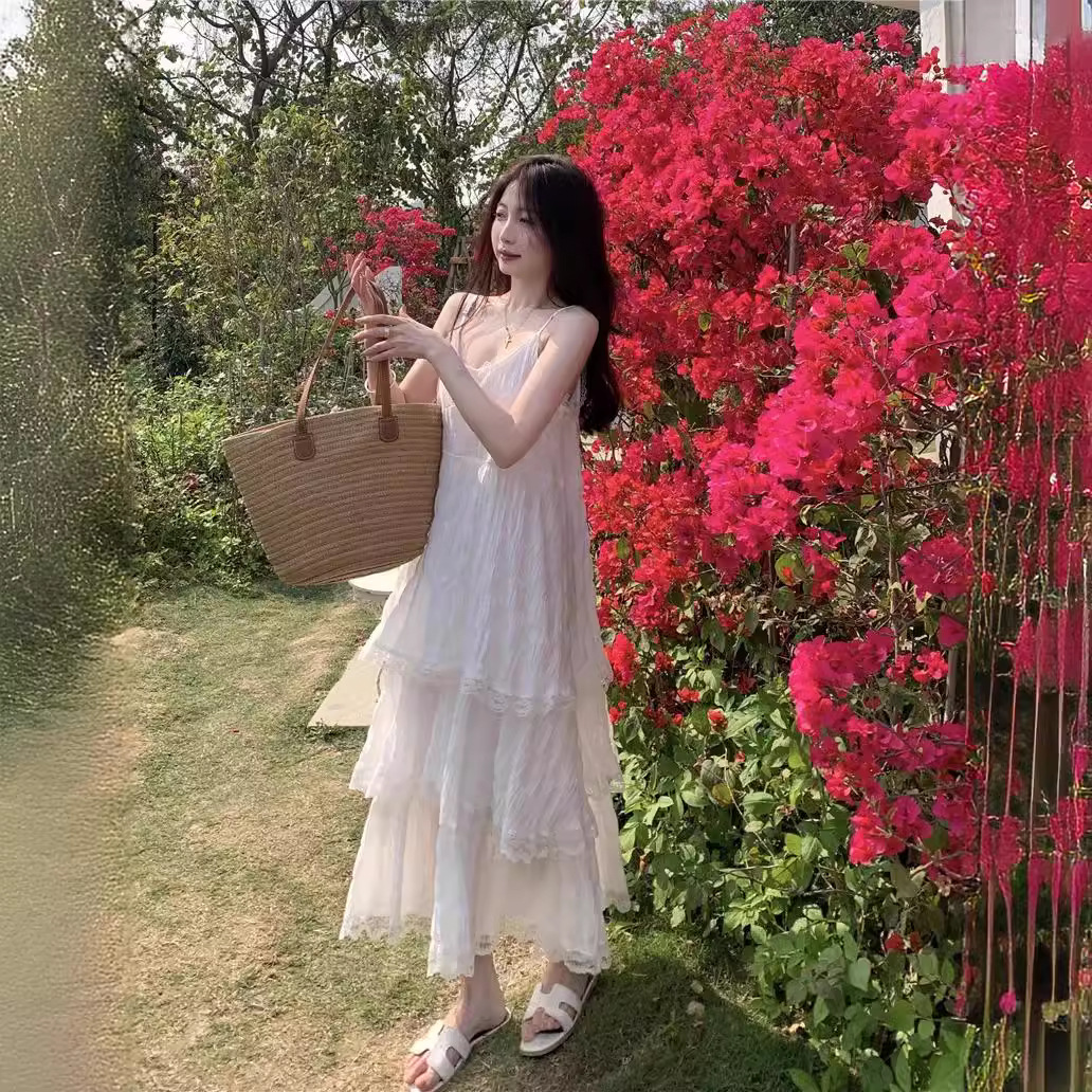 White Strap Dress Women's Summer Sweet Lace Cake Dress Seaside Holiday Beach Dress Elegant Slimming Long Dress