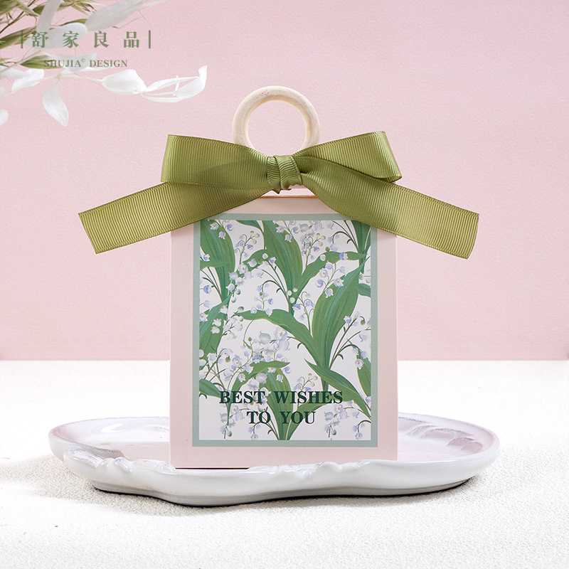 Picture of Little Red Book Same Wedding Wedding Candy Box Engagement Table Candy Candy Box Candy Packaging Box Hand Fold Empty Box