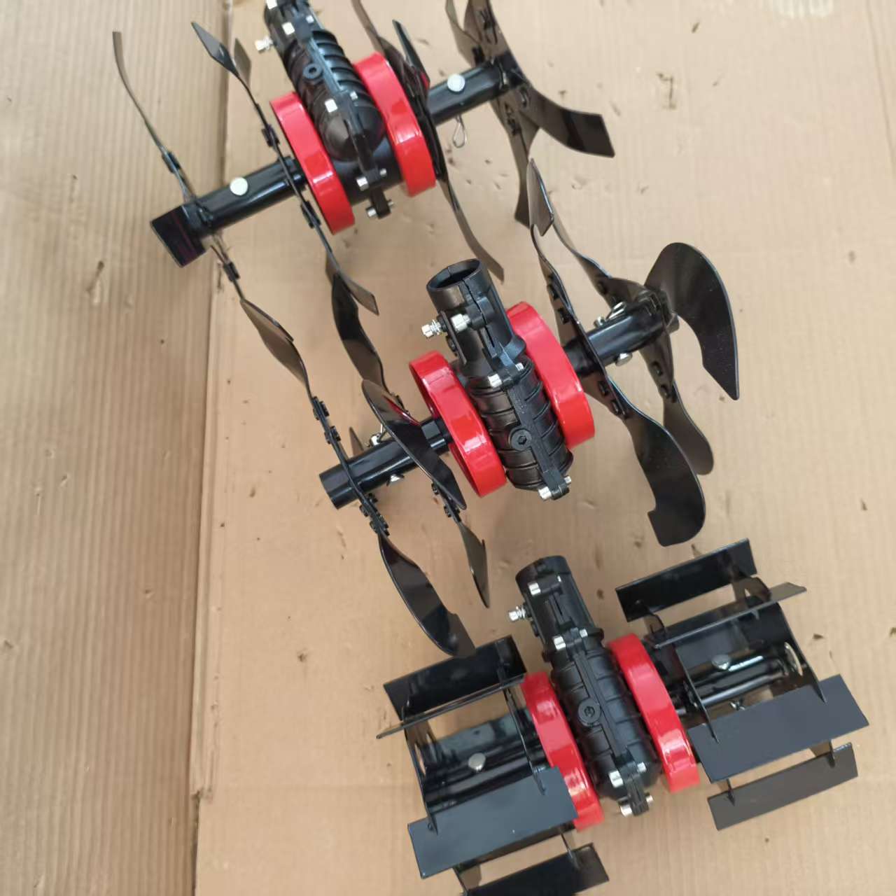Cross-border new grass mowing and brush cutting machine accessories: weeding wheel, trenching, loosening soil, deep cultivation, soil turning, anti-weed twisting gearbox assembly