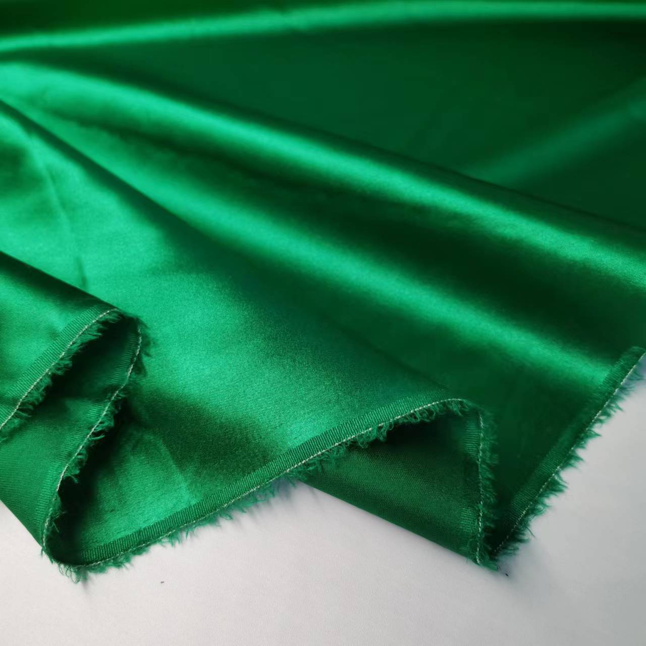 19 M M 100% silk elastic satin emerald high-grade fashion cheongsam fabric
