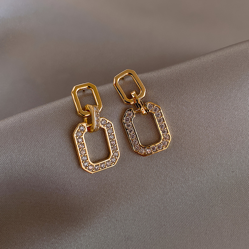 Simple fashion cold style earrings 2021 new fashion earrings female s925 silver needle earrings South Korea elegant Internet celebrity