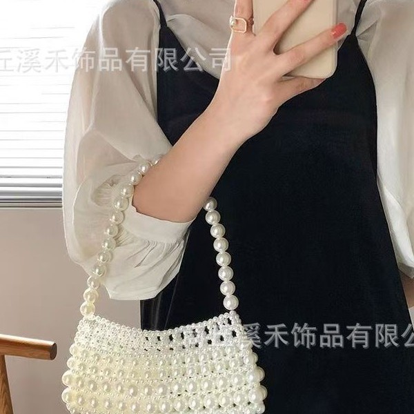 Picture of French Retro Style Handbag Women's Pearl Bag Summer Handmade Woven Bag Homemade Bag Jewelry Beaded Bag All-match