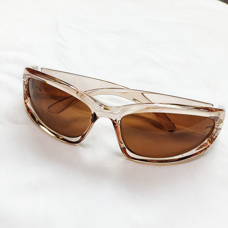Picture of Punk Futuristic Sunglasses Women's European and American Hot Girls Super Cool Street Photograph Sun Protection Glasses Men's Sports Style Riding Sunglasses