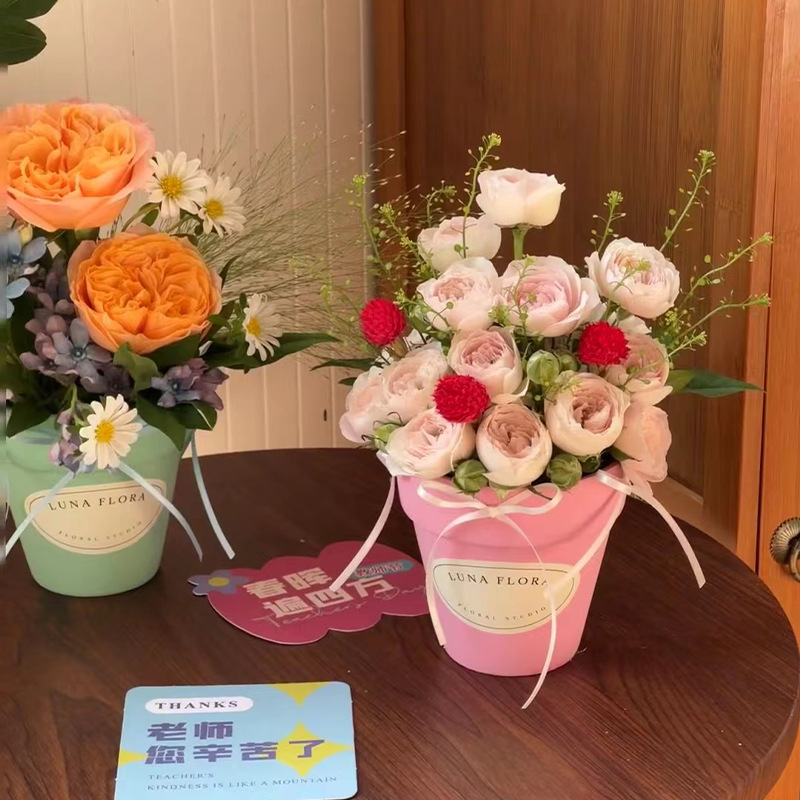 Internet Celebrated Teacher's Day Ceramic Flower-arranging Bucket Dopamine Mini Flower-arranging Pot Handmade Diy Bag Flower Material Flower Shop Flower Pot