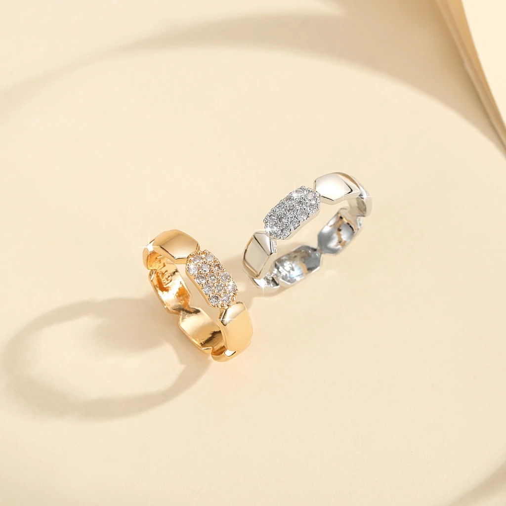 Cross-Border Fashion Trendy Plain Micro-Inlaid Ring with a Simple and Versatile Design, Gold-Plated Copper with Zircon Inlay, Index Finger Ring