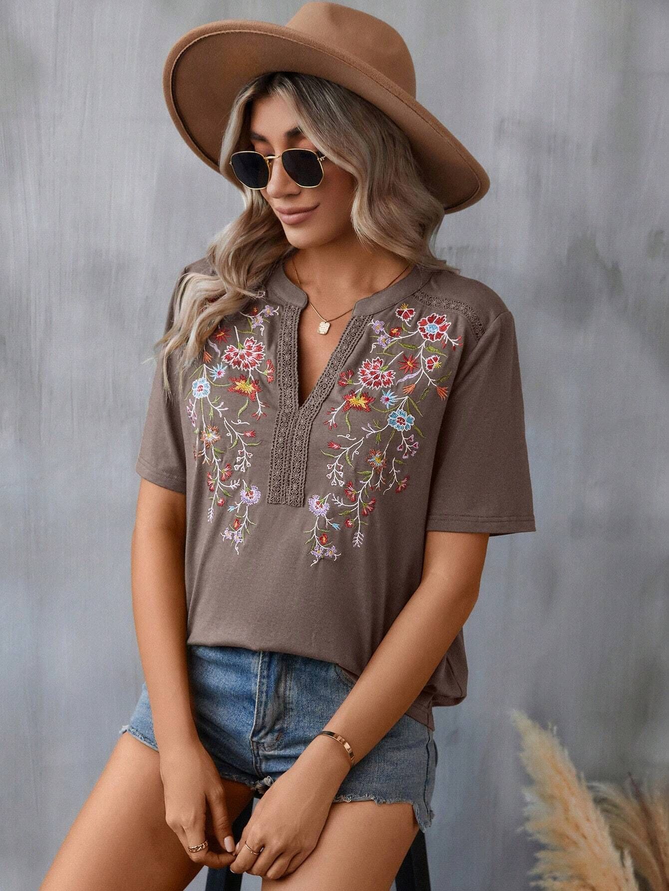 Picture of 2025 Europe and America Amazon Cross-border Summer New Fashion Ten Thousand Needles Embroidery Stitching Lace Top Women's T