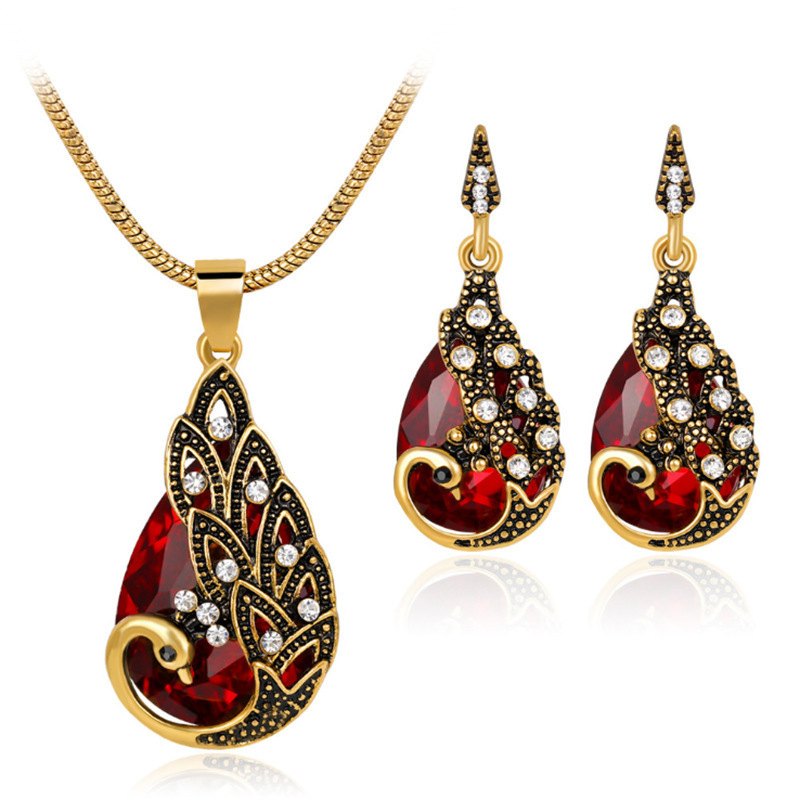 Peacock gem necklace earrings suit European and American banquet accessories women's fashion jewelry necklace wholesale