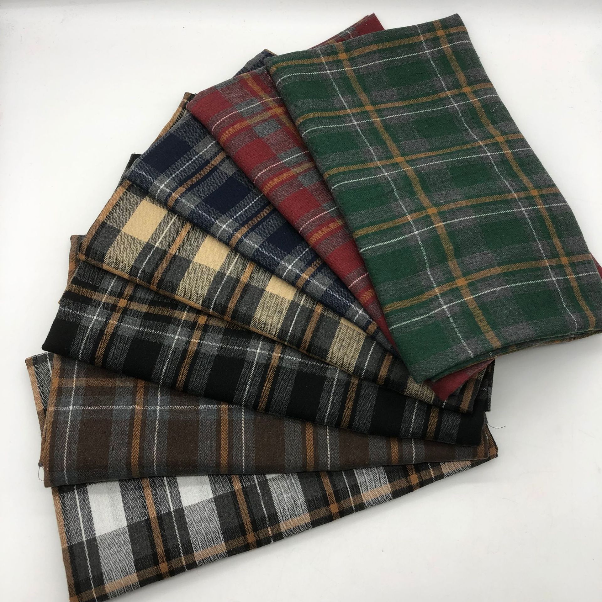 New Product Brushed Plaid Fabric Polyester-Cotton Yarn-Dyed Plaid Fabric Korean Style Twill Shirt Fabric Shoe Bag Fabric in Stock