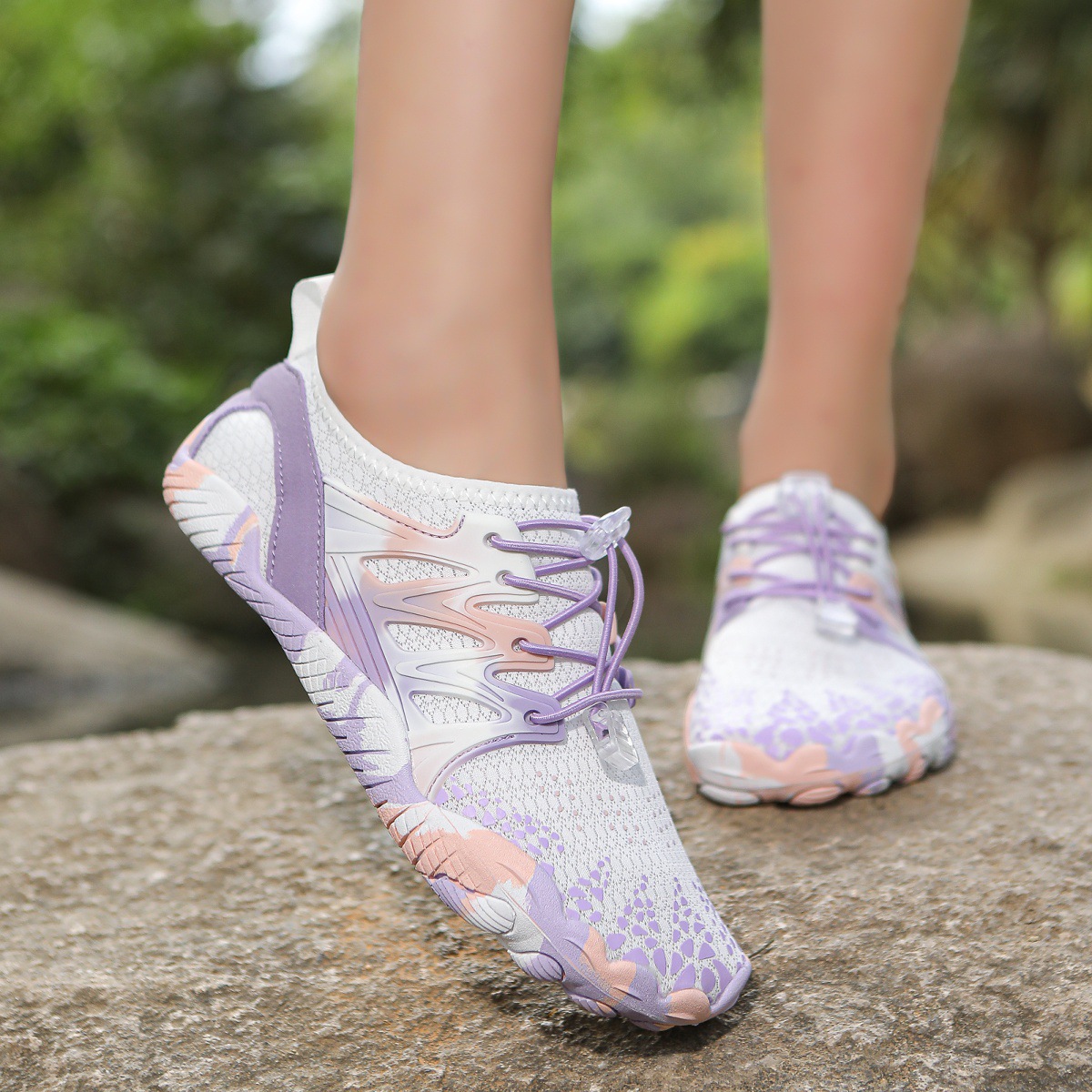 Picture of Outdoor Anti-Cut and Anti-Slip River Tracing Shoes for Couples, Beach Shoes, Quick-Drying Wading Shoes, Thick-Soled Swimming Shoes, Amphibious Shoes