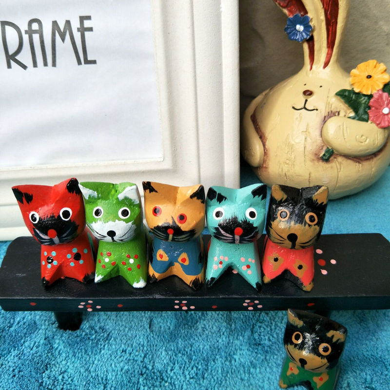 Picture of European Grocery Home Decoration Wooden Home Decoration Log Hand-painted Wood Carving Combination Set Six Kittens Birthday Gift