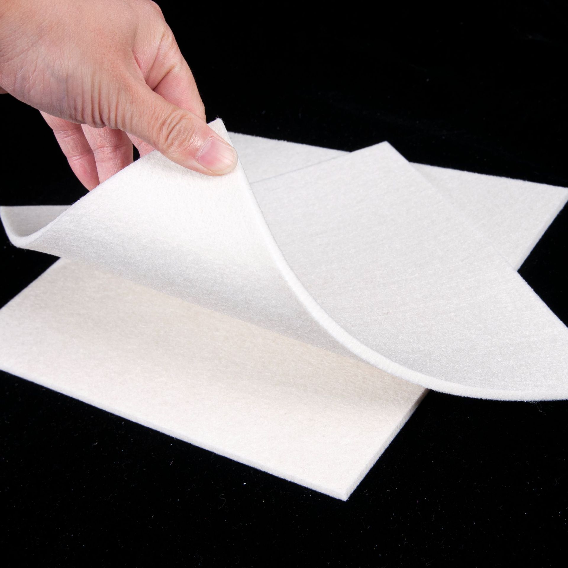Industrial Wool Felt High-Density Sealing Oil-Absorbing Felt Dustproof Blended Wool Felt Felt Wall Sticker Felt Cloth Filter