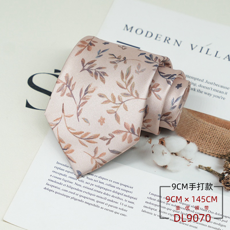 Picture of Dress tie men's Korean British style gentleman retro pattern 9CM hand-made student work business professional wear