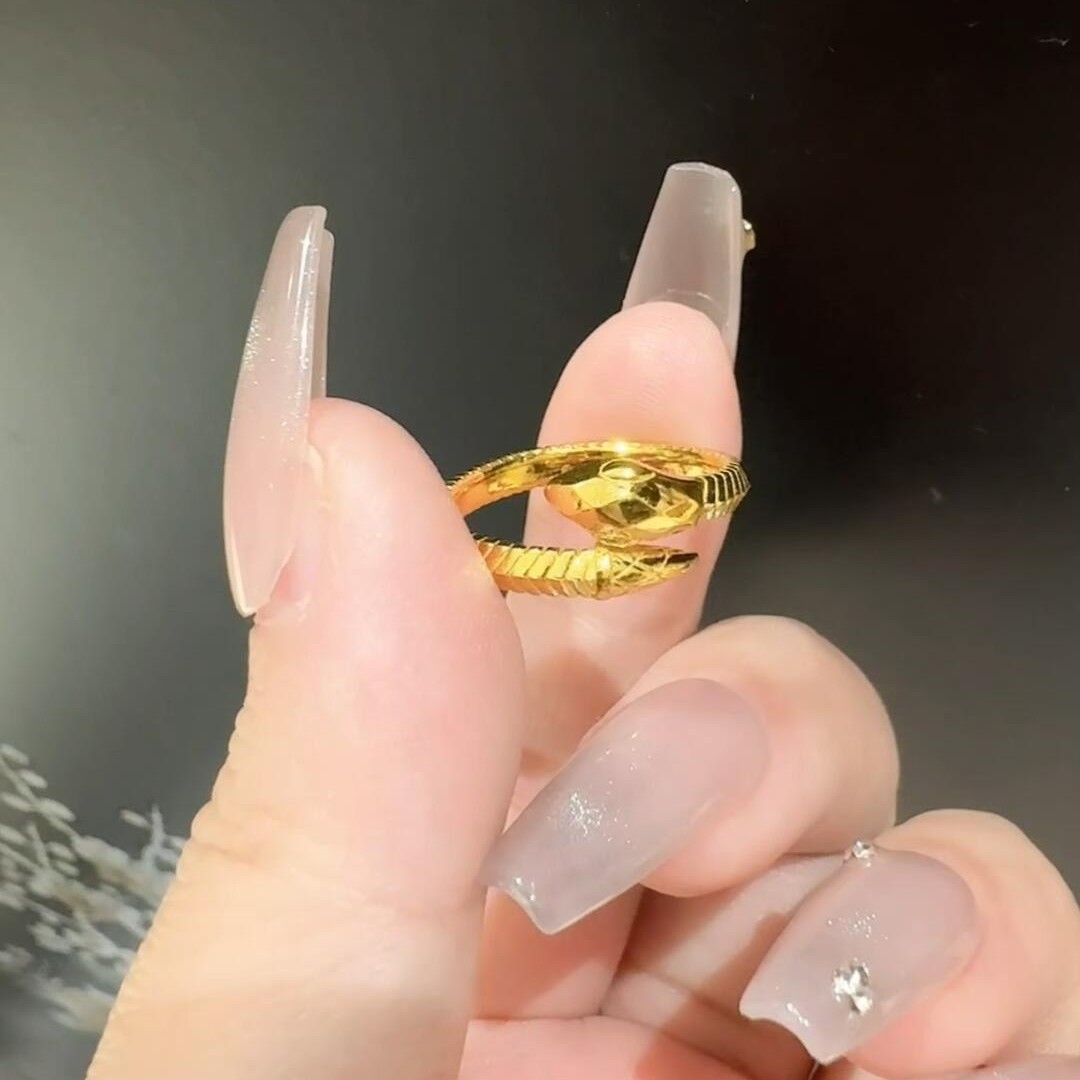 2024 New European and American Cross-border Explosions Plain Gold Snake Ring Women's 2024 New Mid-ancient Style Wire-drawing Open Ring