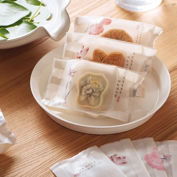 New Chinese-Style Lotus Pattern Snowskin Mooncake Egg Yolk Pastry Machine-Sealed Bag 80g Mid-Autumn Festival Mooncake Packaging Bag Wholesale