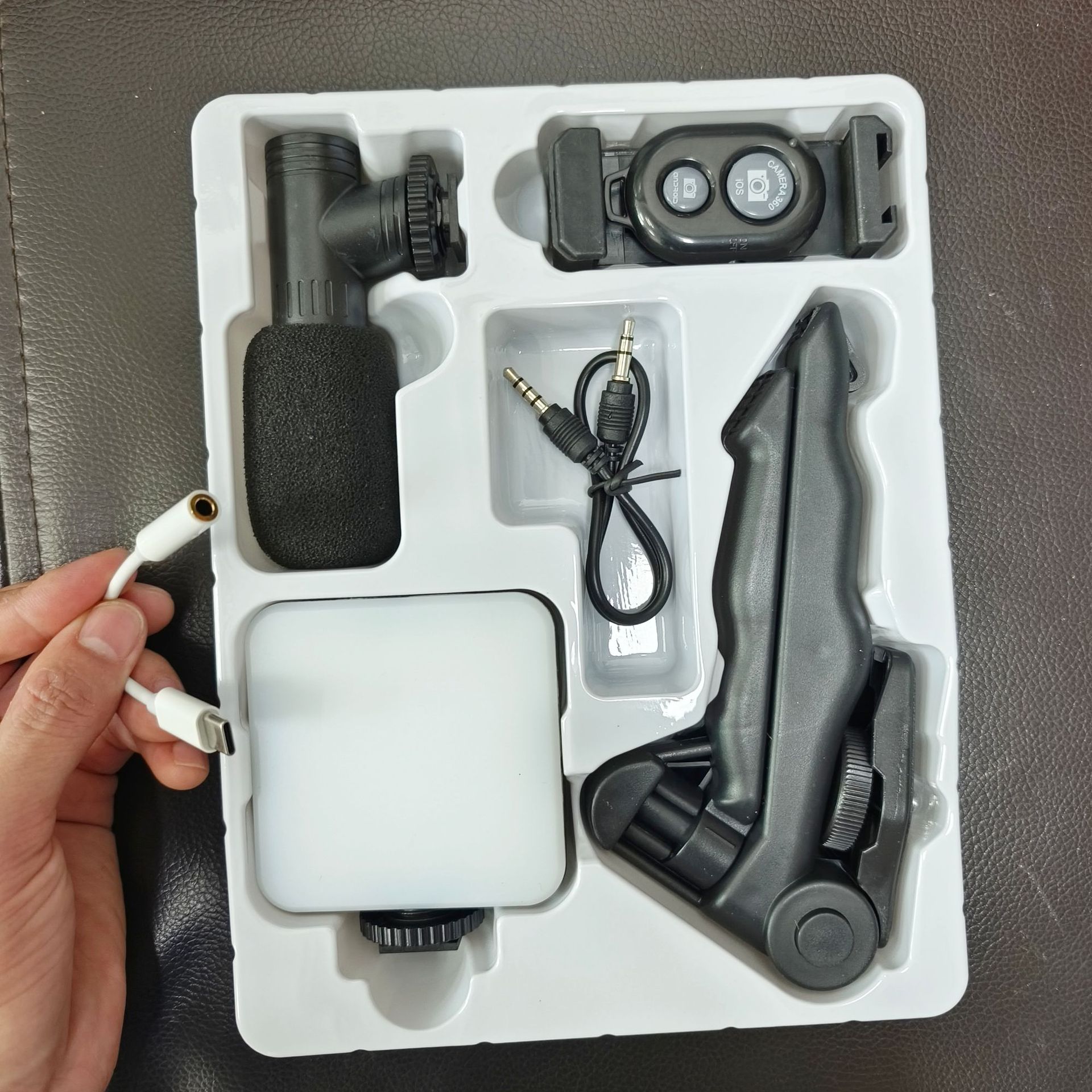 Picture of Cross-border desktop beauty leg pocket fill light with microphone suit SLR conference light handheld photography with microphone