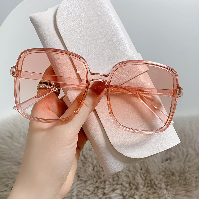 Picture of Rice Nail Square Sunglasses Women's Sunglasses Gradient 2022 New Style Glasses Women's Trend UV Protection