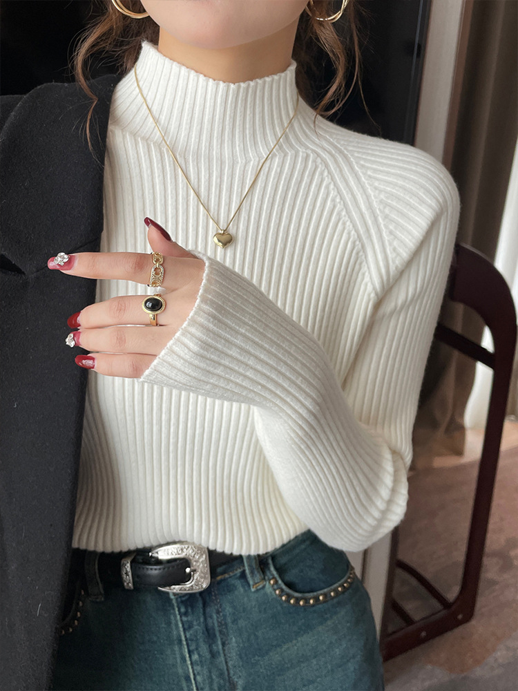 White Base Shirt Women's Autumn and Winter 2024 New High-end Western-style Half-turtleneck Sweater with Knitted Long-sleeved Top