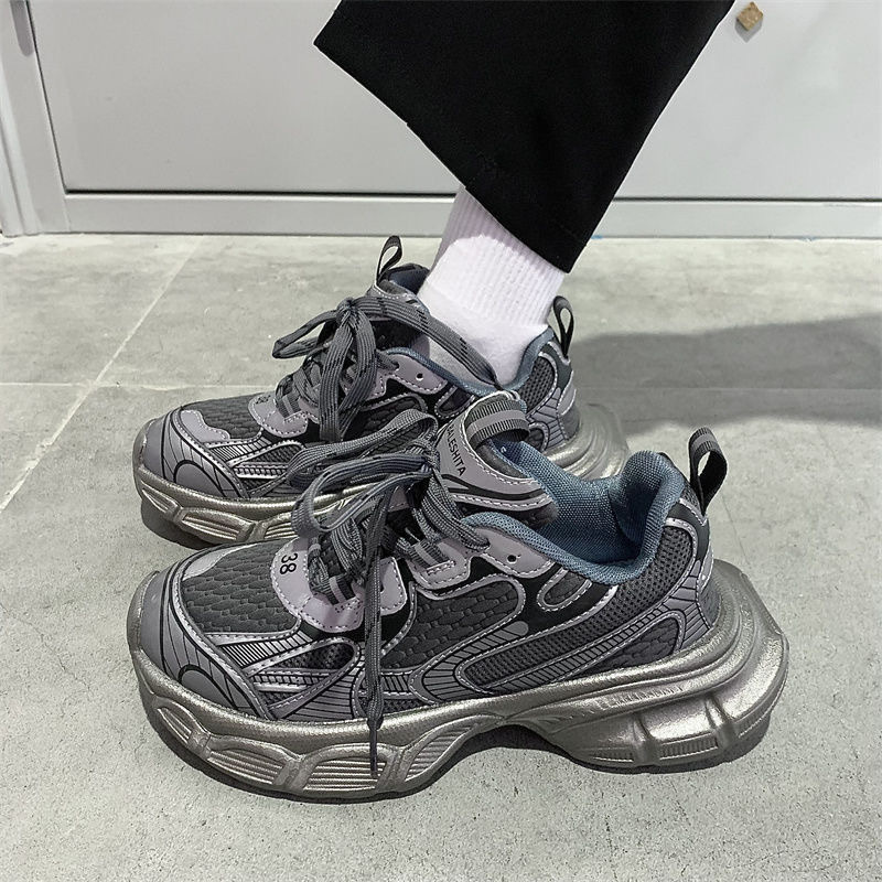 2025 New Summer Shoes for Men, Versatile Trbottomy Shoes, Korean Style Student Casual Couple Thick Soles, Heightening Daddy Sneakers for Women