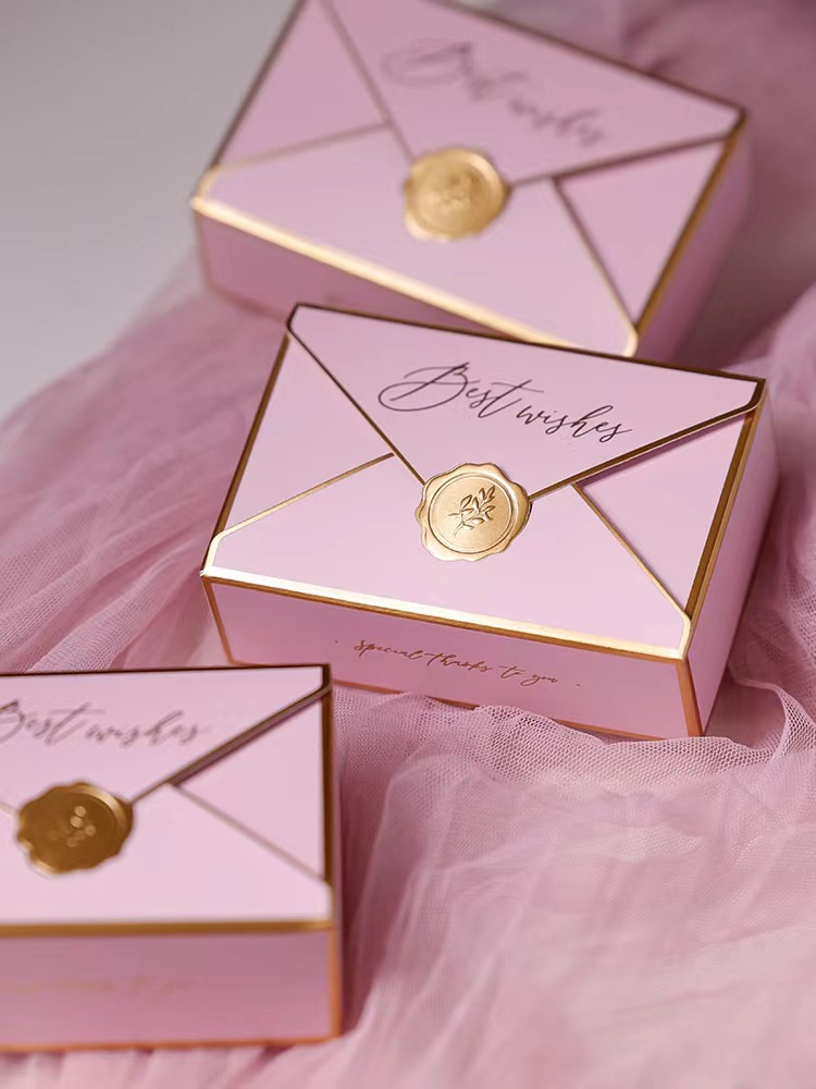 Picture of New Creative ins Style Retro European Style Red Wedding Candy Box Gift Box Envelope Paper Box Candy Box