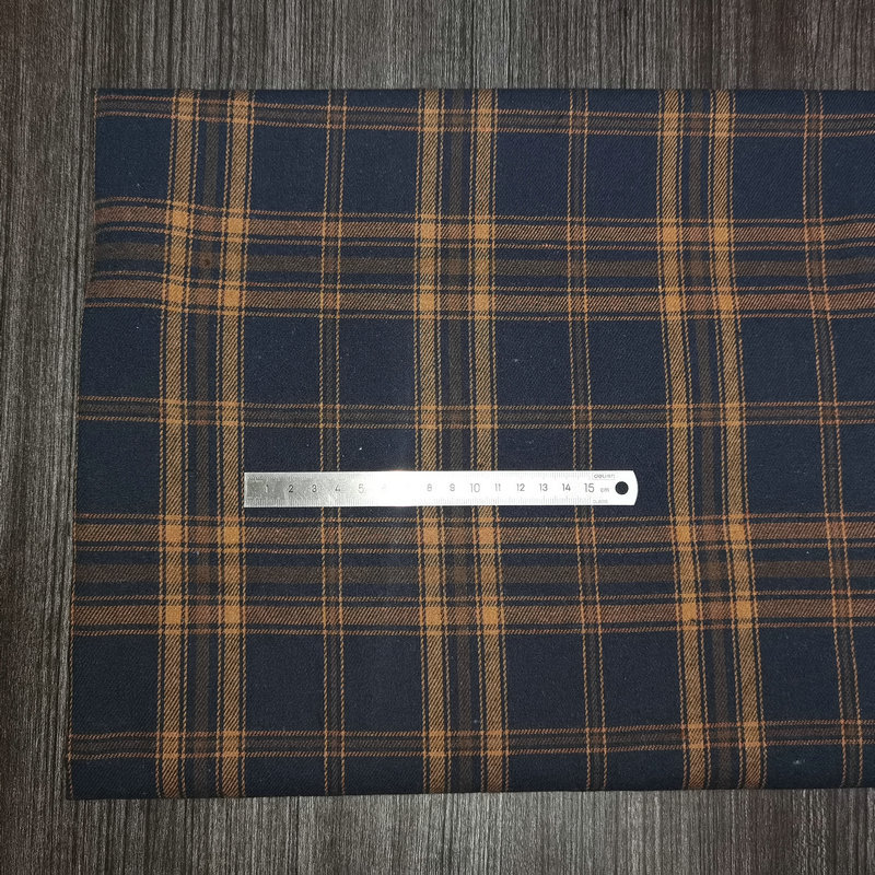 Picture of in stock brushed plaid fabric spring and summer women's shirt cloth 21 polyester cotton woven flannel plaid lining