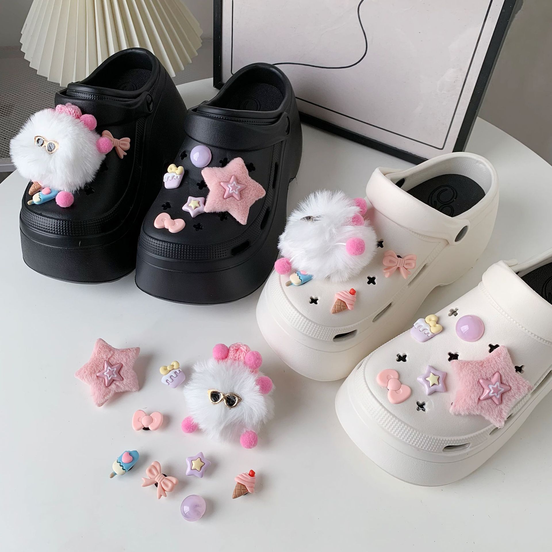 Cave Shoes Shoes Flower Cute Plush Cartoon Accessories Creative Fur Ball DIY Small Accessories Removable High-Level Sense Accessories