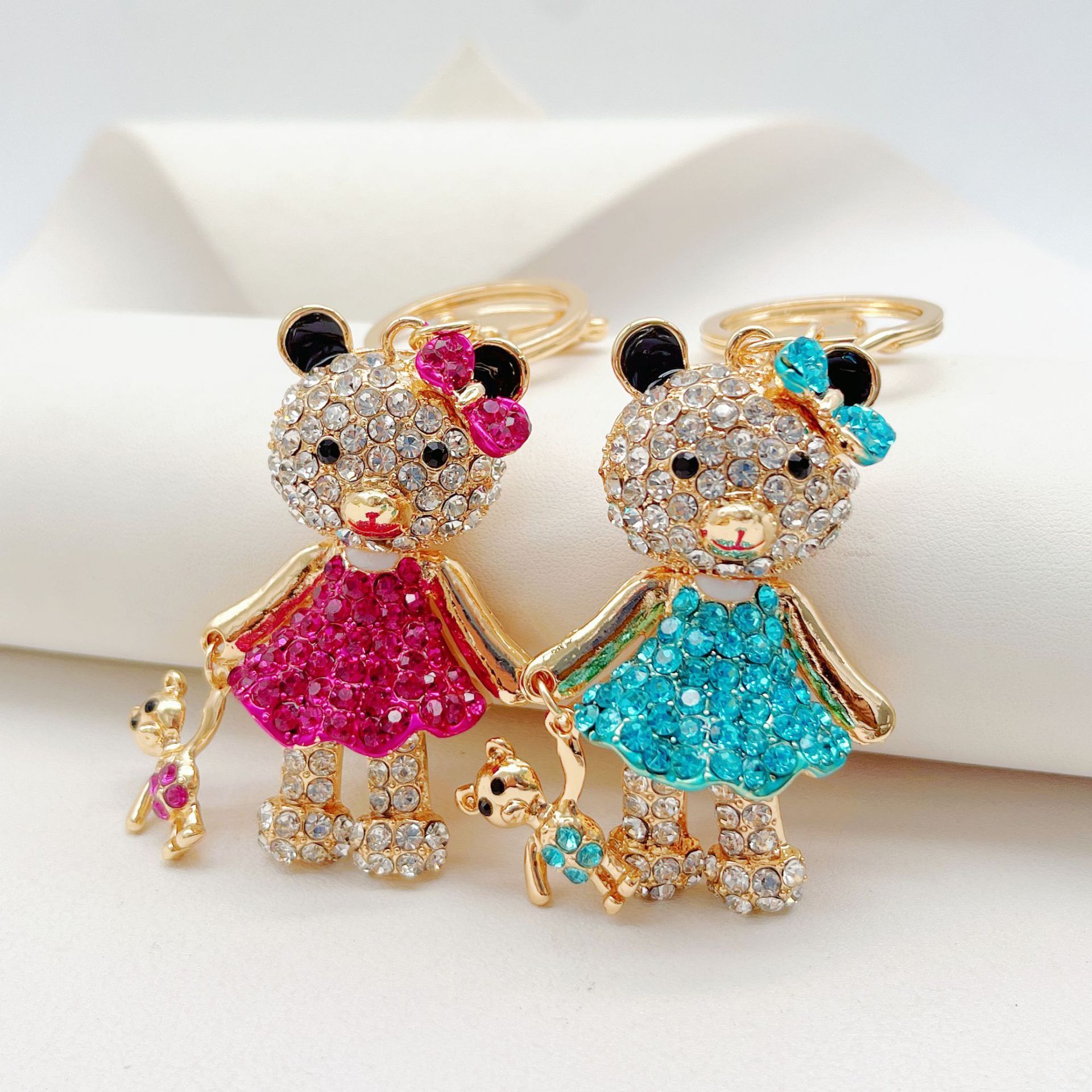Cartoon Cute Creative Alloy Rhinestone Mother and Child Bear Keychain Bag Pendant Ladieswear's Day Family Activity Gift