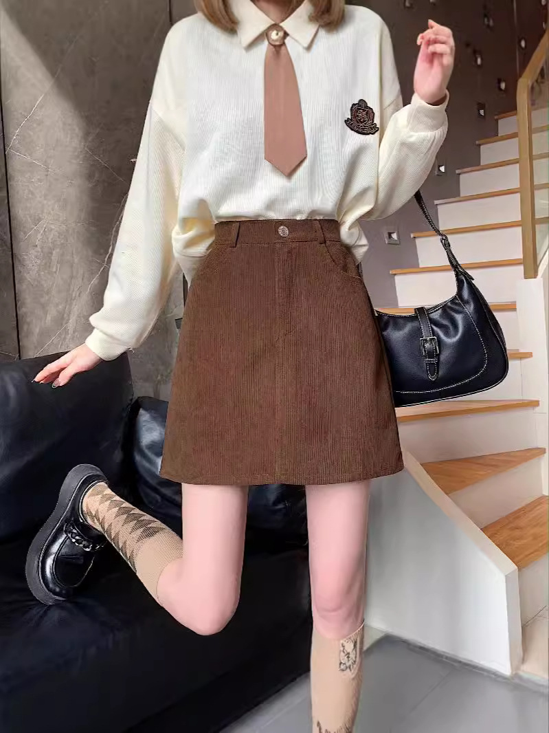 Autumn and winter 2024 new brown skirt women's casual comfortable high waist corduroy Korean slim hip skirt women