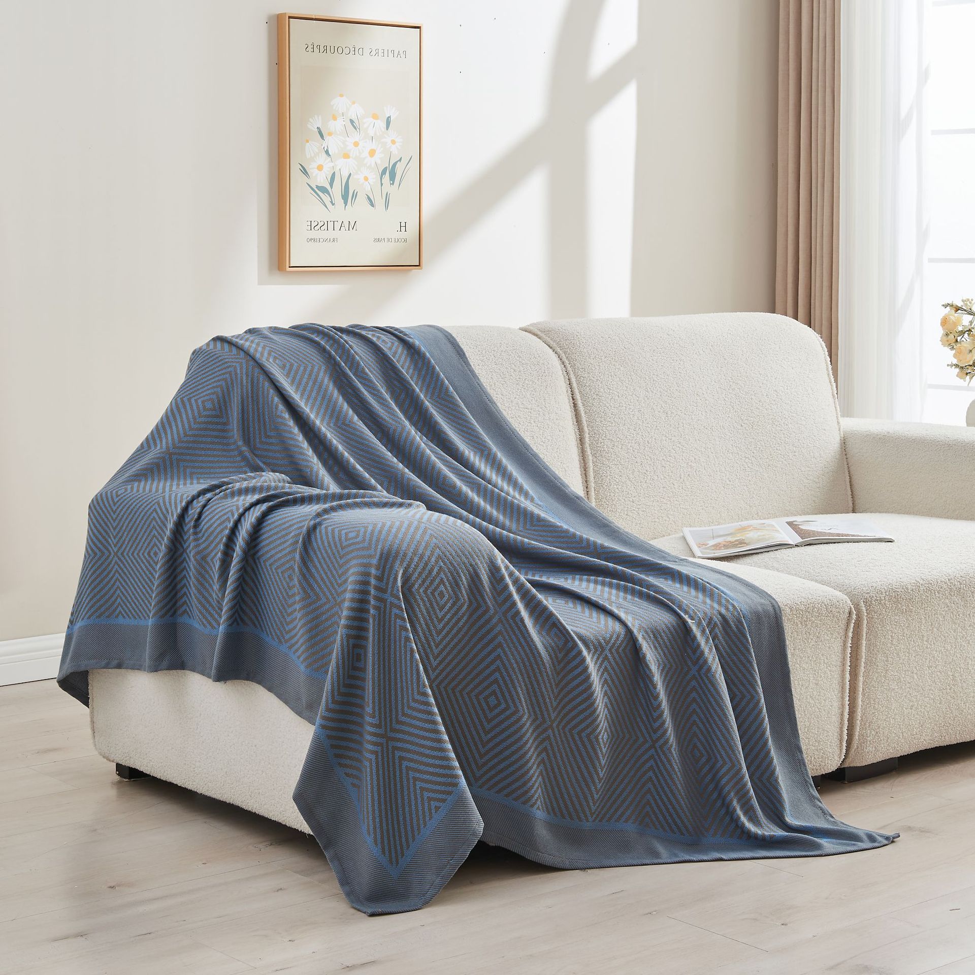 Picture of Factory Wholesale Aviation Blanket Aircraft Blanket First Class Blanket Office Summer Nap Air-conditioning Blanket Gift Blanket Blanket