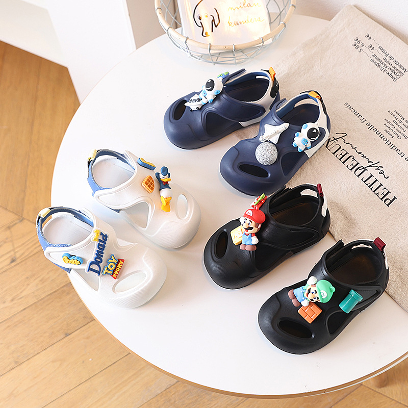 Children's Sandals Summer New Girls' Beach Shoes Baby Shoes Boys Sandals and Slippers Non-slip Soft Sole Hole Shoes