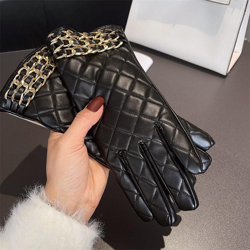 Protein PU leather metal chain embossed gloves wholesale women's winter fleece-lined thickened Chanel style riding gloves