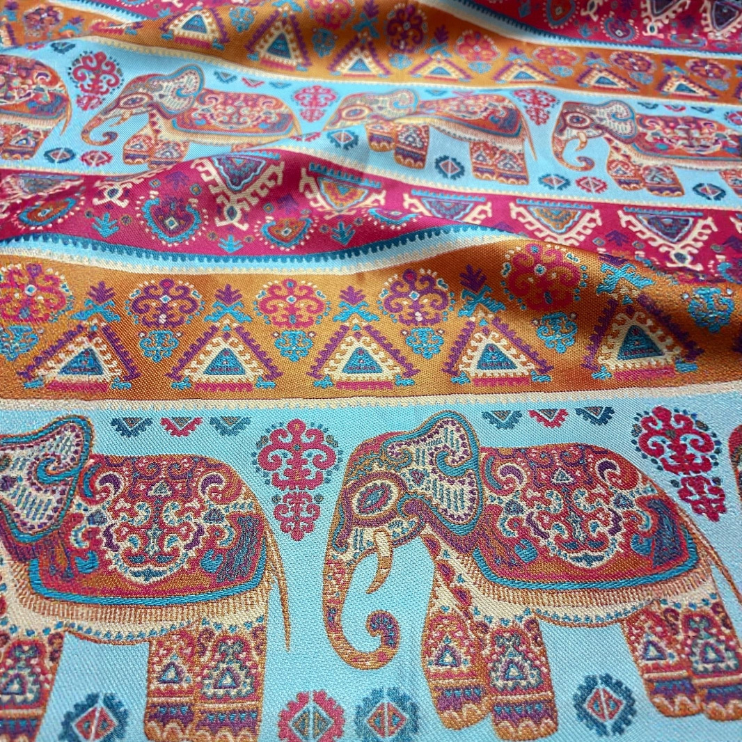 Jixiang brocade satin jacquard fabric Chinese style Tang costume cheongsam Hanfu packaging clothing fabric new Song brocade Shu brocade