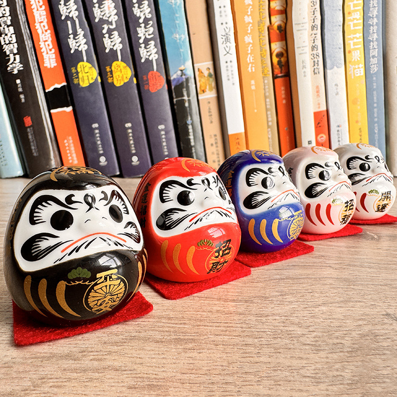 Picture of Japanese-style Dharma ornaments Japanese ceramic Dharma eggs Kaiyun Dharma trumpet mini lucky cat car decorations