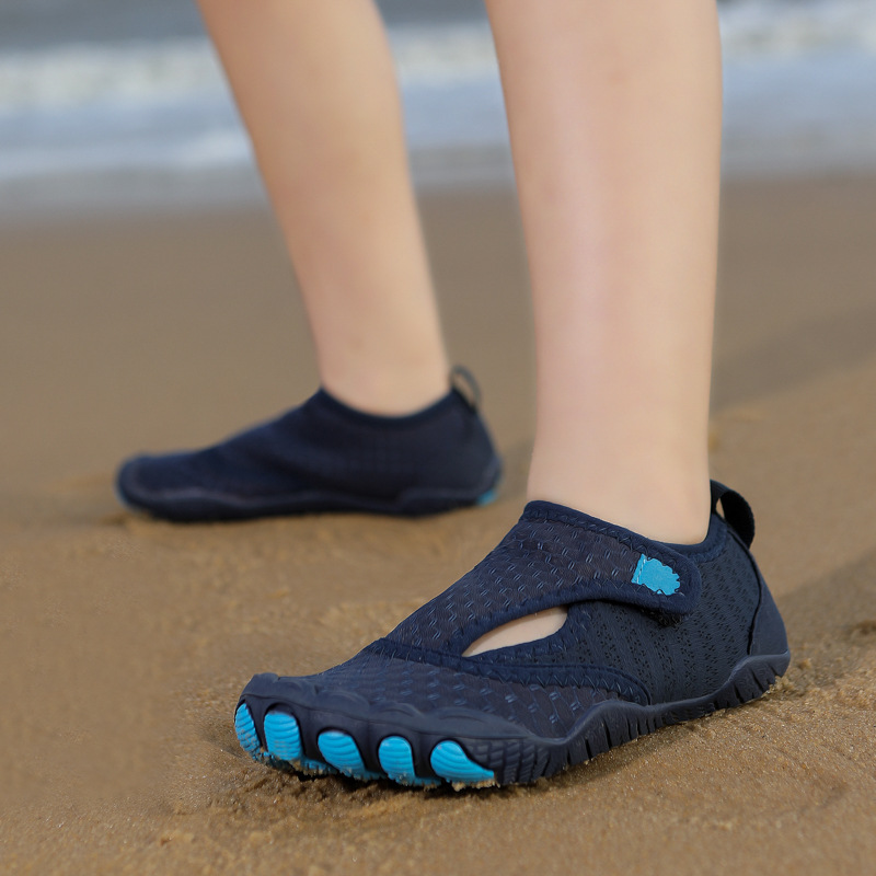 Picture of 24-47 yards outdoor parent-child cut-resistant non-slip soft bottom quick-drying wading shoes sports children's swimming beach tracing shoes