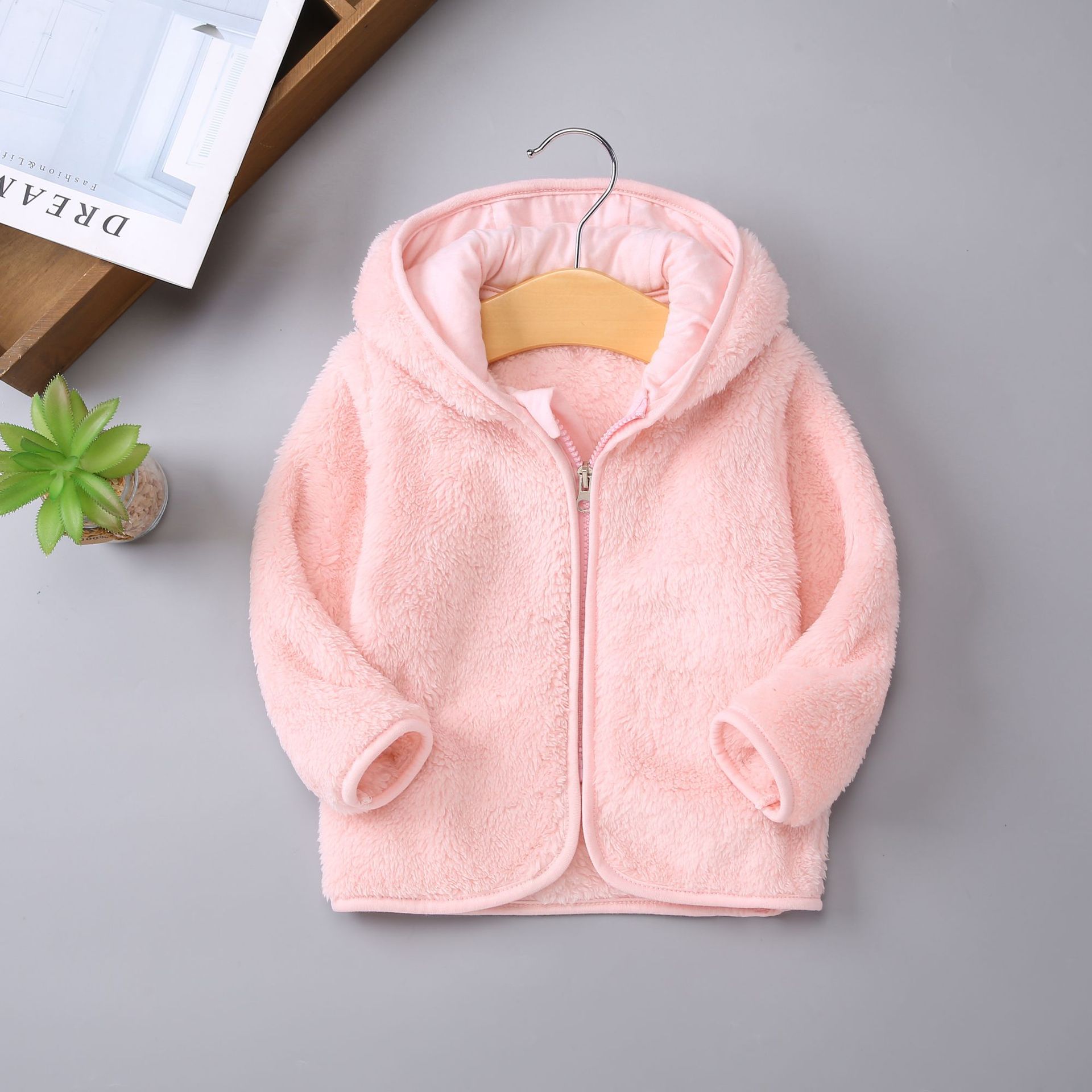 Picture of Girls' Coat Spring Autumn and Winter Children's Baby fleece-lined Thickened Boys' Plush Baby Coat Western Style Warm Top