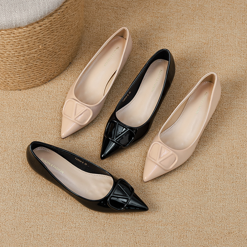 Picture of Y2533-2 French Pointed Toe Shallow Opening Flats for Women, 2025 Autumn New Elegant Versatile Comfortable Height-Increasing Mary Jane