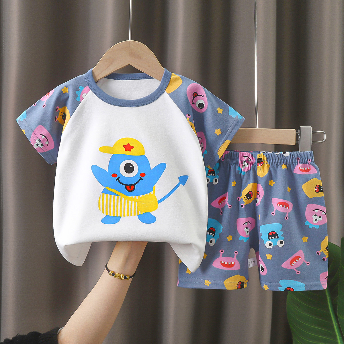 Picture of Children's Short-Sleeved Suit Pure Cotton Summer New Baby Boy Summer T-Shirt Girl Clothing Thin Kidsren's Clothing Carefully Selected