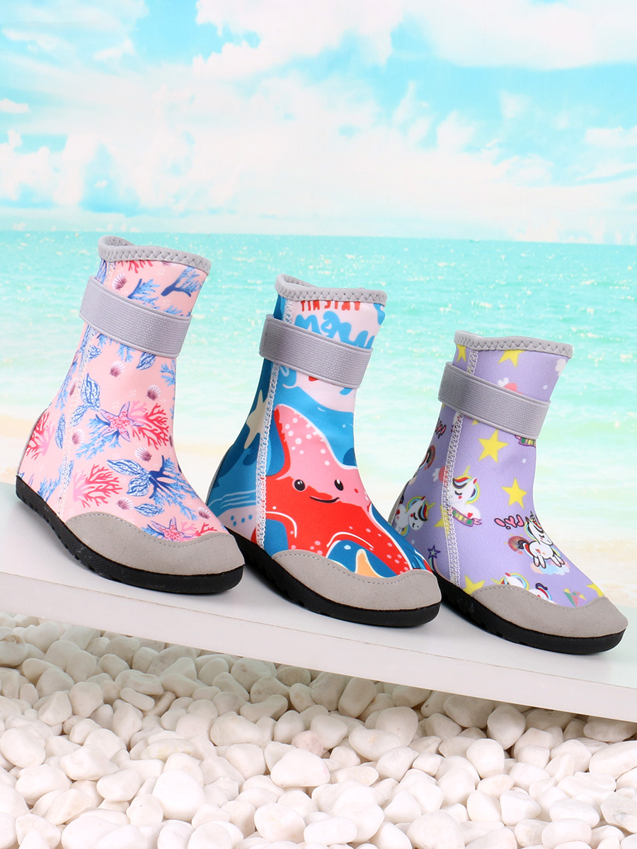 Picture of Children's high-tube beach shoes and socks non-slip anti-collision quick-drying baby swimming trail shoes adult seaside sea wading shoes